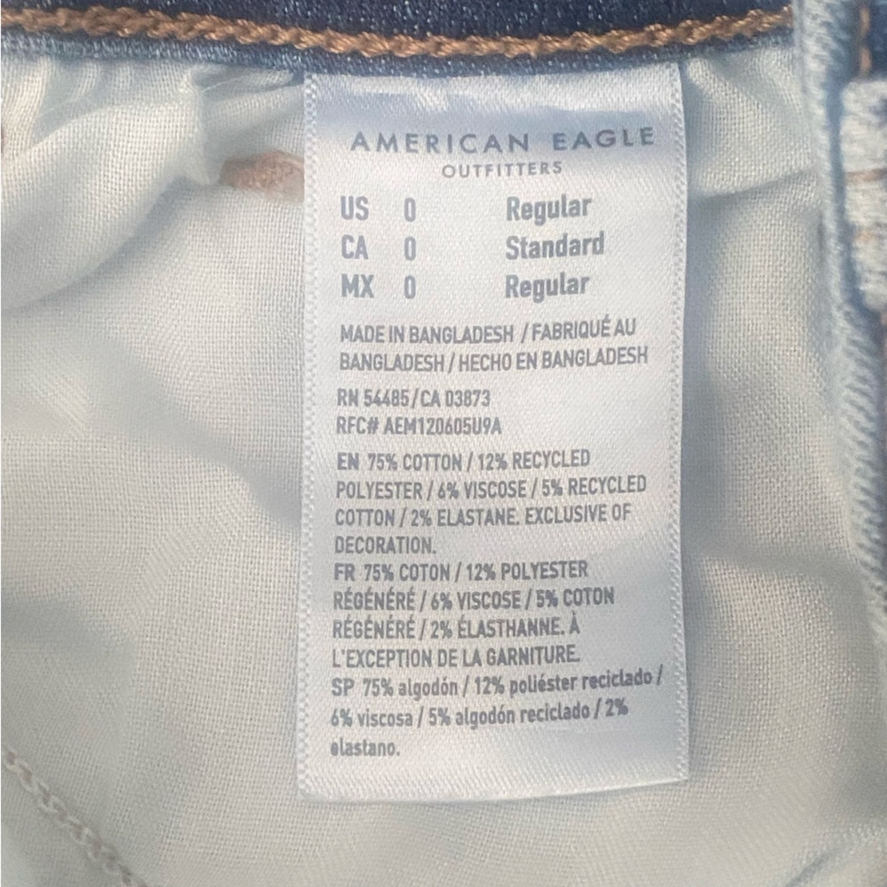 American Eagle Low Rise Bootcut Ripped Blue Jeans Size 0 - Picture 8 of 15